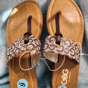 Gbg Los Angeles NWOT Sandals